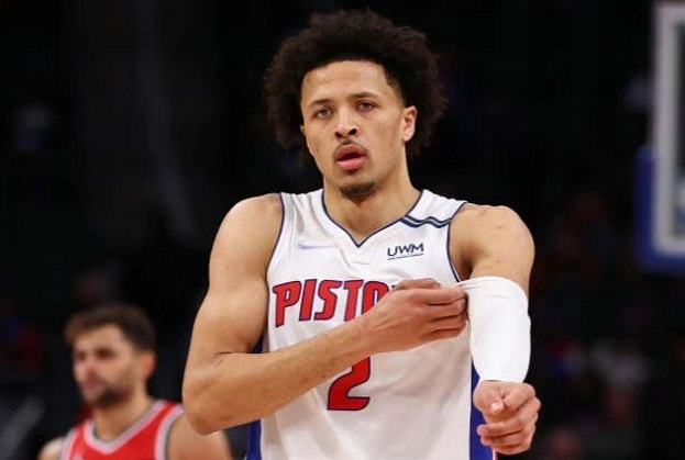 对方后防的 对方后防的