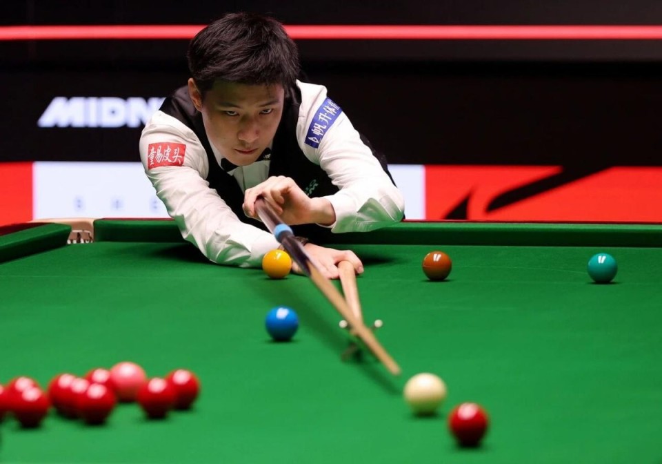 中场球员进 中场球员进